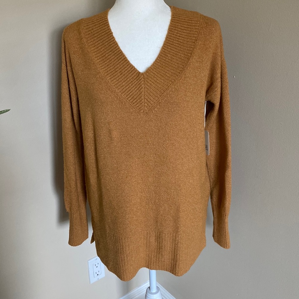 *NWT* a.n.a. Soft Tunic Sweater